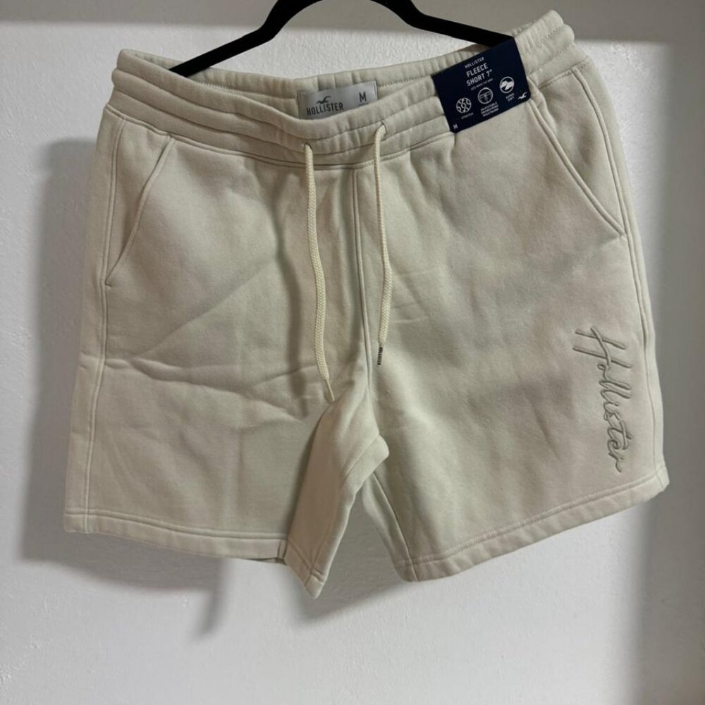Hollister FLEECE LOGO GRAPHIC SHORTS